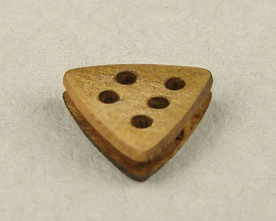 Dreieckige Jungfern 5-loch 4mm (10 Stück)